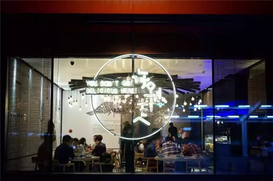 外婆家旗下“你別走”制全蝦宴，吳國平還想做什么？|餐飲界
