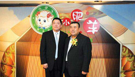 他17歲發(fā)家，靠一張秘方狂賺數(shù)十億，看一代餐飲帝國(guó)興衰史|餐飲界