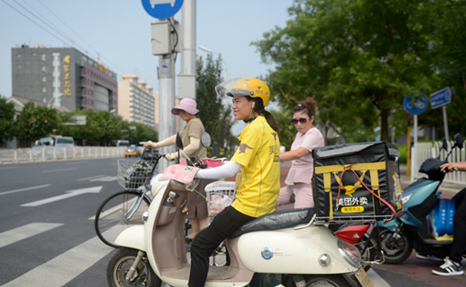 90后外賣小妹：我為什么選擇送外賣？