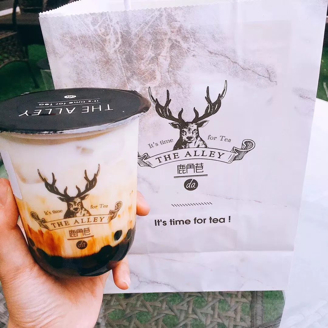 淡季來(lái)了，茶飲店拿什么熬過(guò)寒冬？|餐見(jiàn)