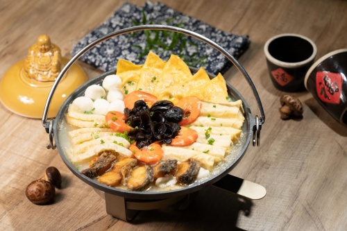 制霸新春朋友圈的蟹狀元年夜飯來了！