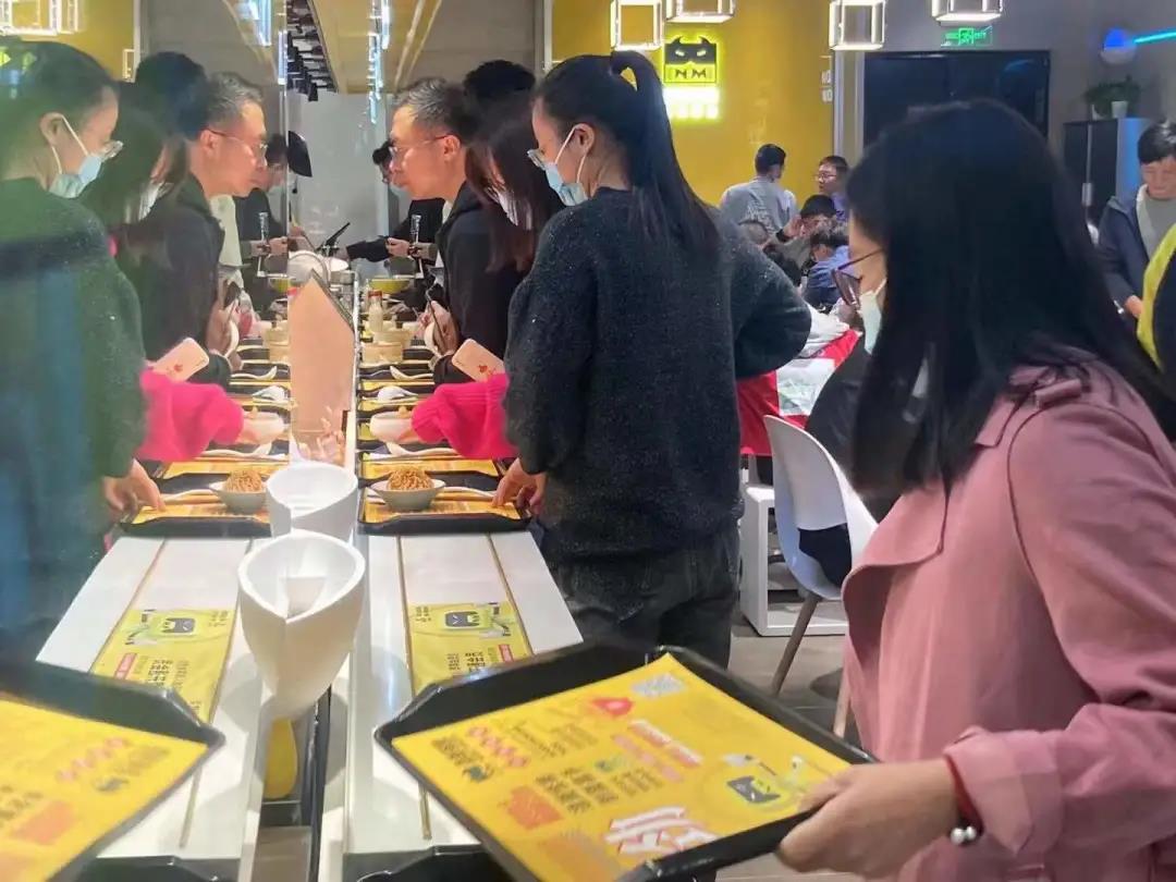 數(shù)字賦能餐飲，智能面館或成下一個(gè)風(fēng)口！| 品類觀察