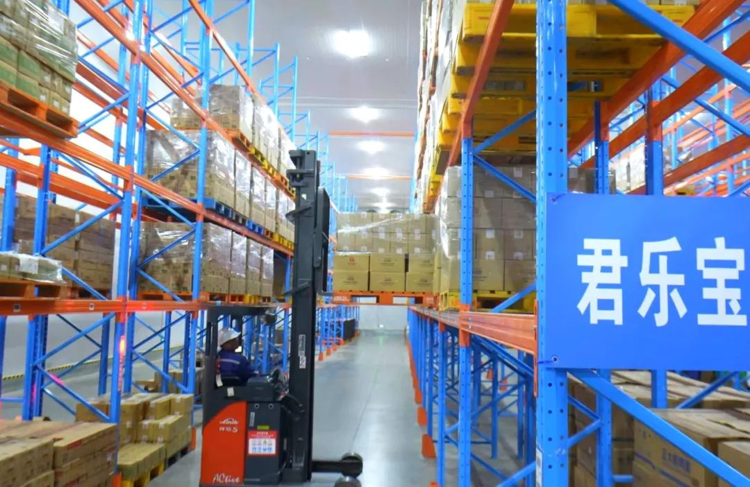 蜀海×君樂寶戰(zhàn)略合作升級，打造全國極速冷鏈網(wǎng)，破解短保鮮奶配送難題